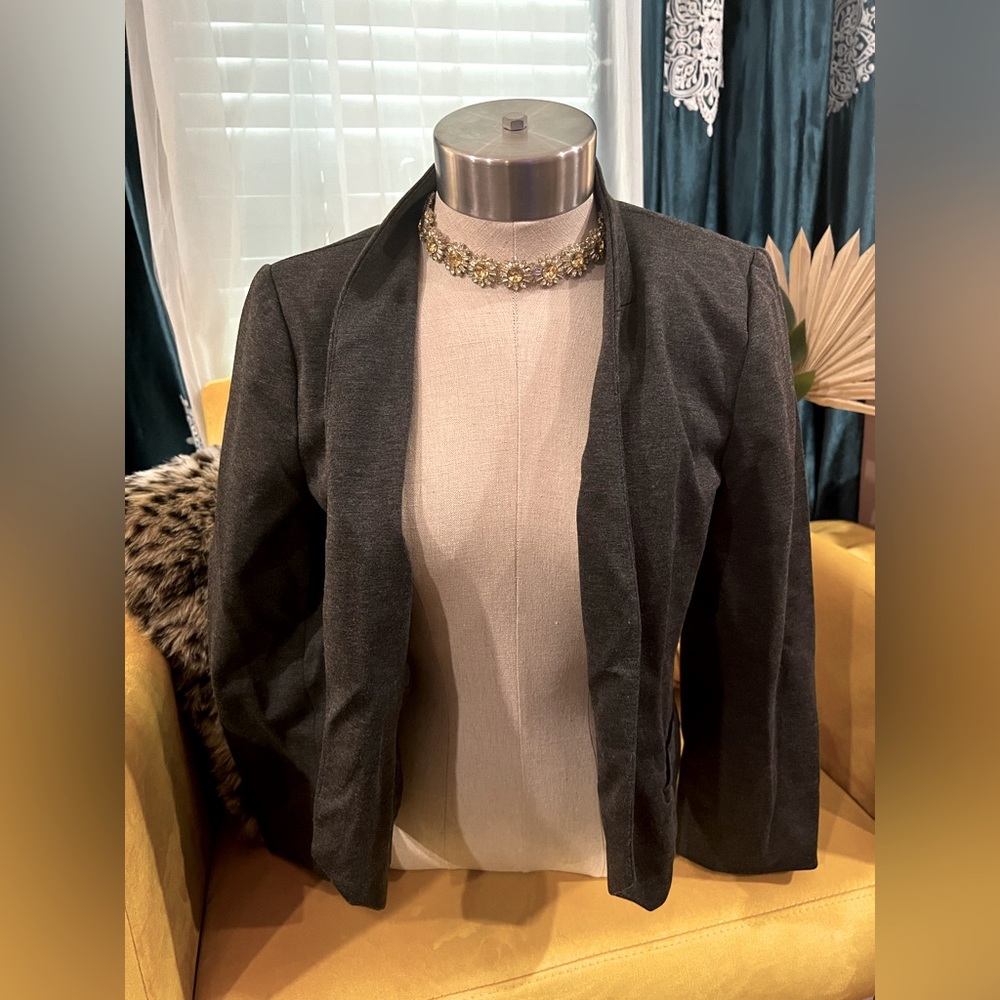 Lauren Conrad Gray Crop Work Blazer Size 8